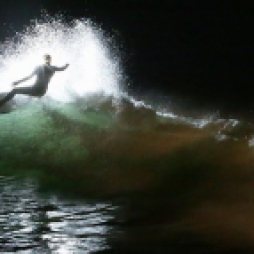 night-surfing